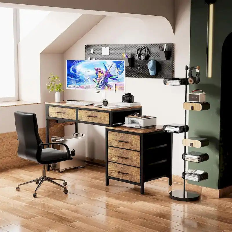 Scrivania per computer da 55" con 5 cassetti in tessuto, scrivania da ufficio con prese di corrente e supporto per stampante