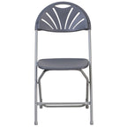 Sedia pieghevole in plastica con schienale a ventaglio, capacità 295 kg